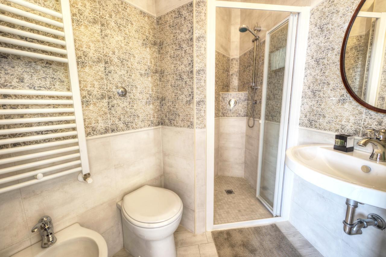 サンタ・マリネッラ Villino Emanuele Bed & Breakfast エクステリア 写真