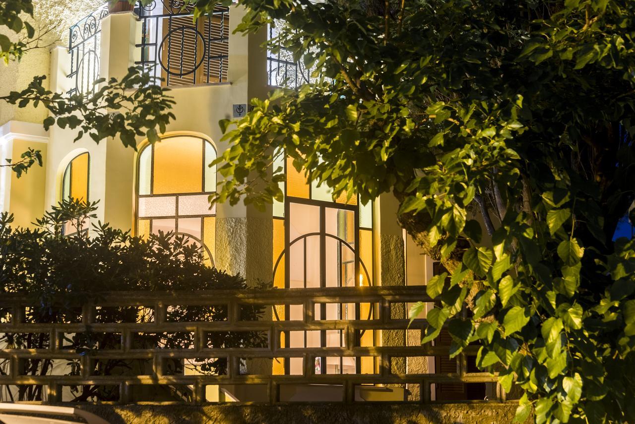 サンタ・マリネッラ Villino Emanuele Bed & Breakfast エクステリア 写真